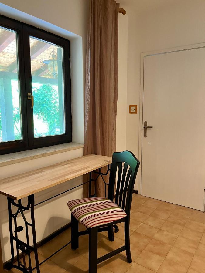 Apartmani Zora Крес Екстериор снимка