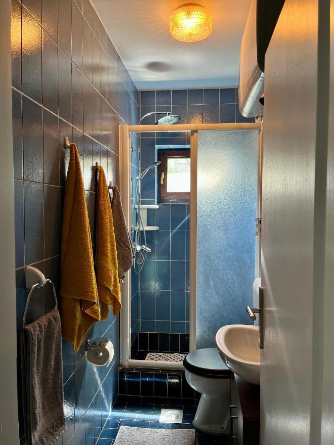 Apartmani Zora Крес Екстериор снимка