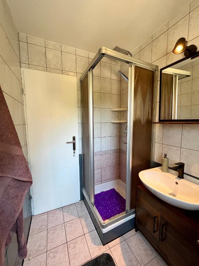 Apartmani Zora Крес Екстериор снимка