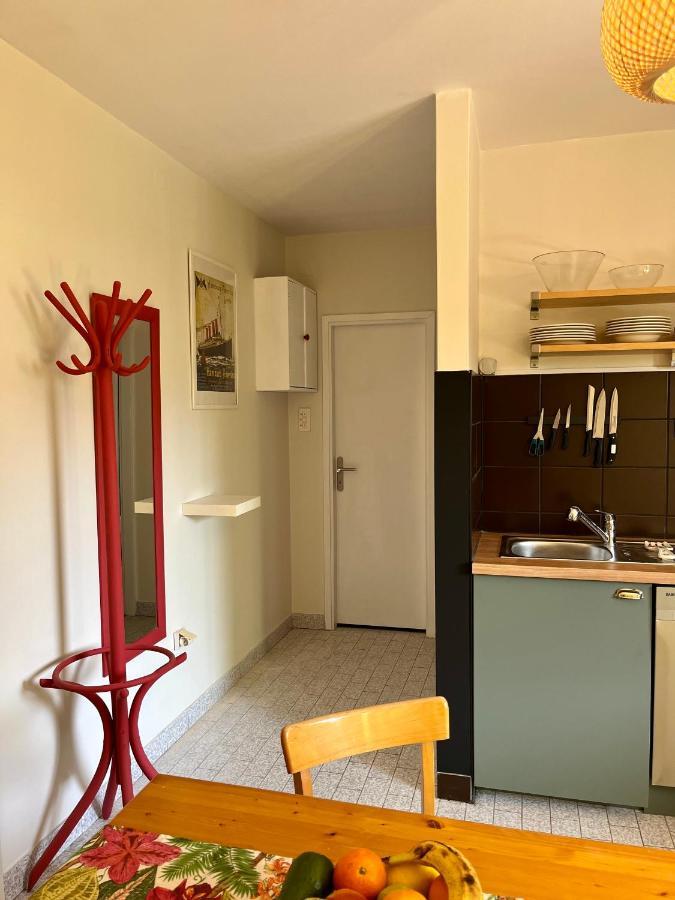 Apartmani Zora Крес Екстериор снимка