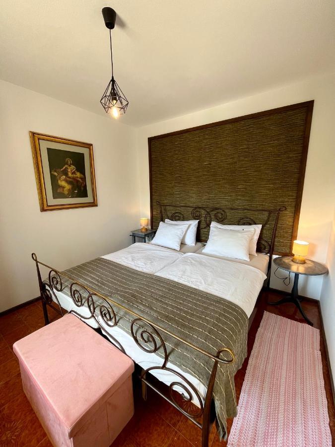 Apartmani Zora Крес Екстериор снимка
