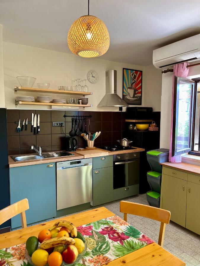 Apartmani Zora Крес Екстериор снимка